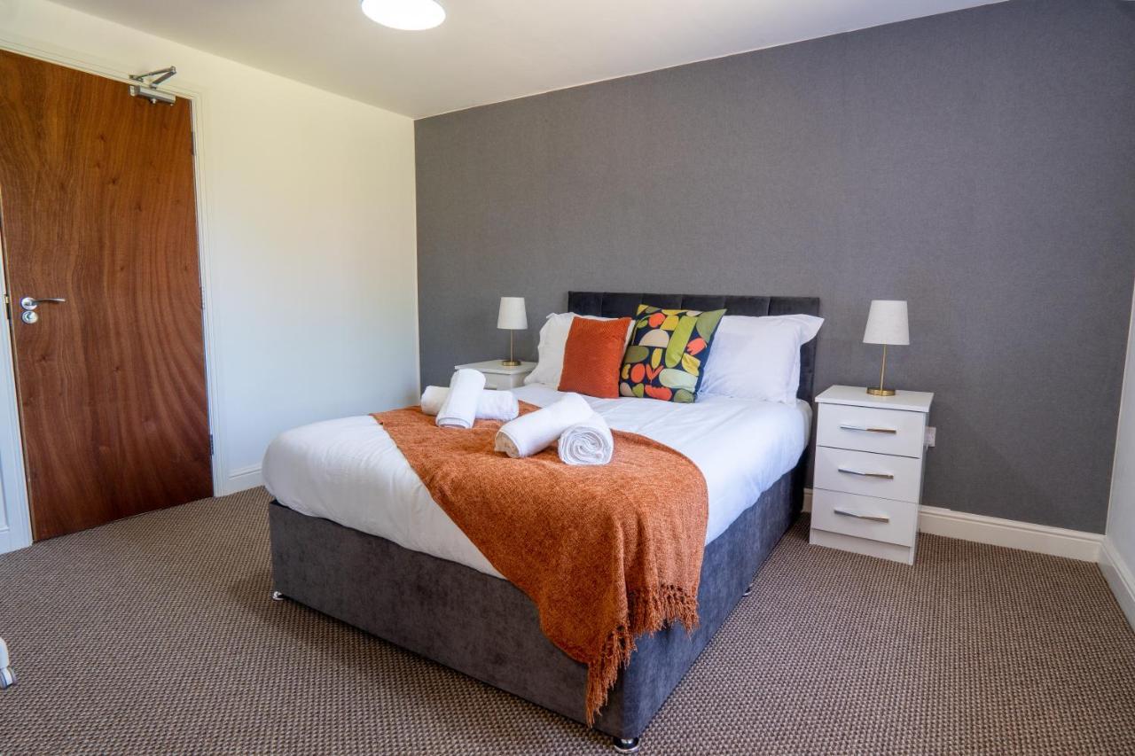 Heartland House, 7 Spacious Bedrooms Sleeps 4 Plus, Near Nec, Jlr,Bhx Бирмингем Экстерьер фото