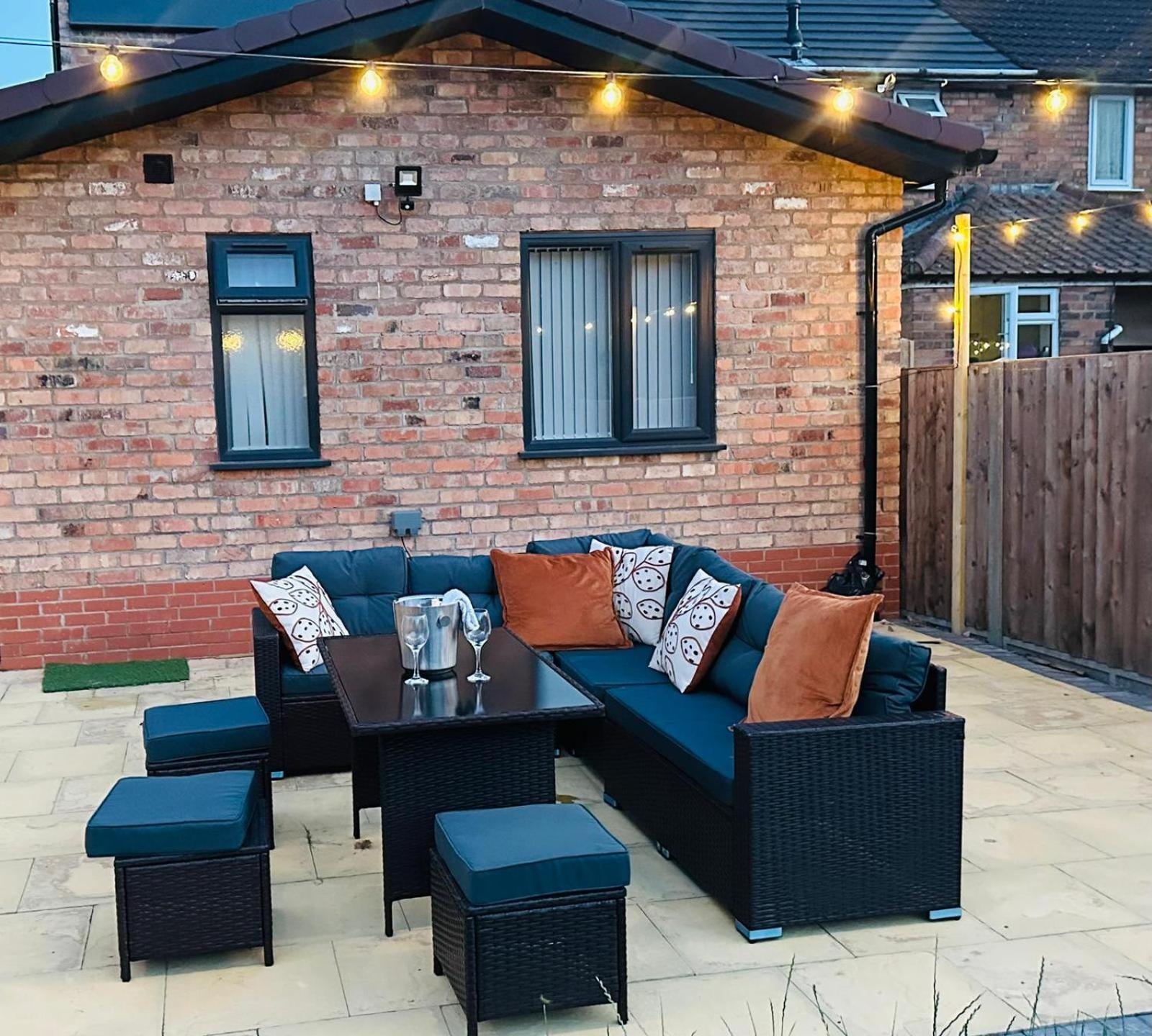 Heartland House, 7 Spacious Bedrooms Sleeps 4 Plus, Near Nec, Jlr,Bhx Бирмингем Экстерьер фото
